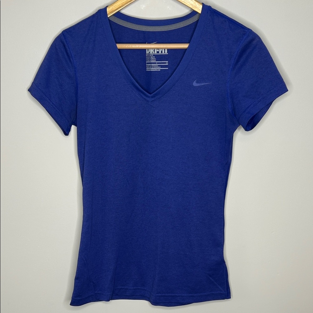 NWOT Nike DriFit Top